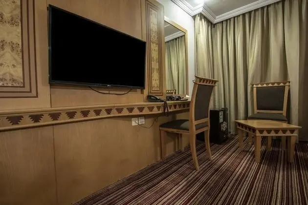 Üç Kişilik Oda