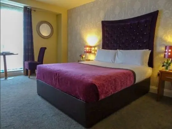 Tek Büyük Yataklı Oda