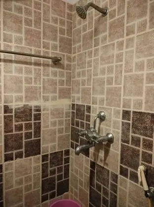 Basic Tek Büyük Yataklı Oda