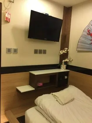 Senior Tek Büyük Yataklı Oda