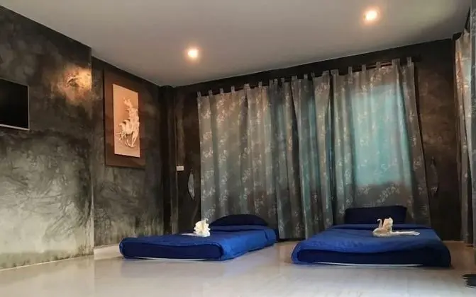 4-Bed Mixed Dormitory