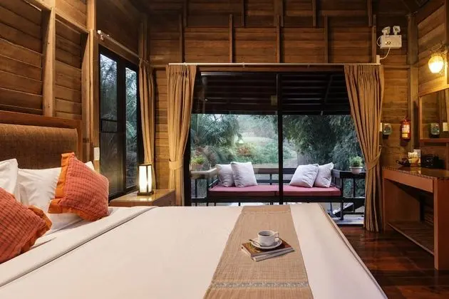Baan Bueng Bua