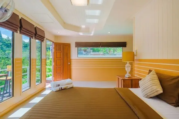 Standard Double Room with Mountain View