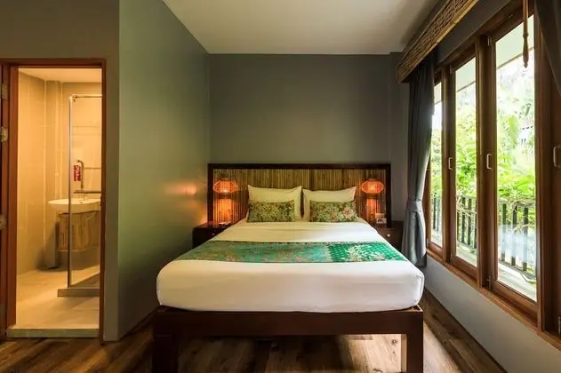 Deluxe Tek Büyük Yataklı Oda, Balkon
