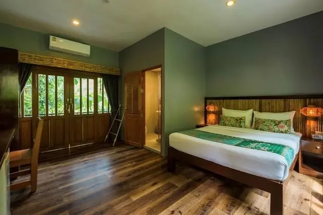 Deluxe Tek Büyük Yataklı Oda, Balkon
