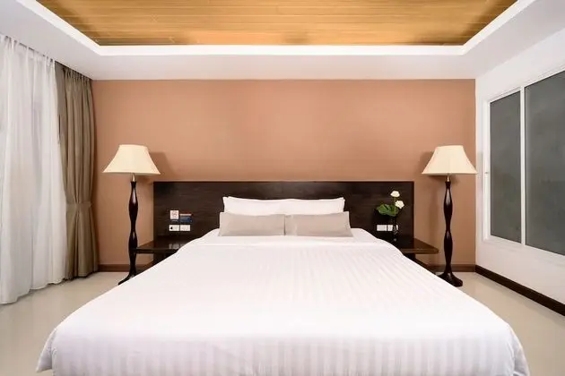 Grand Deluxe