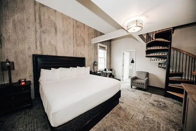 Deluxe Süit, Birden Çok Yatak