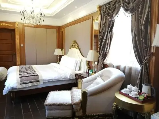 Deluxe Tek Büyük Yataklı Oda