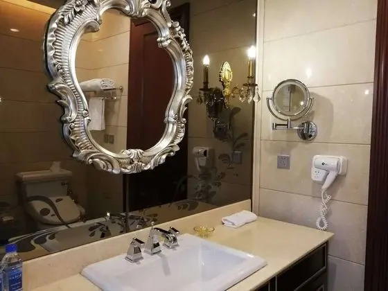 Superior Tek Büyük Yataklı Oda