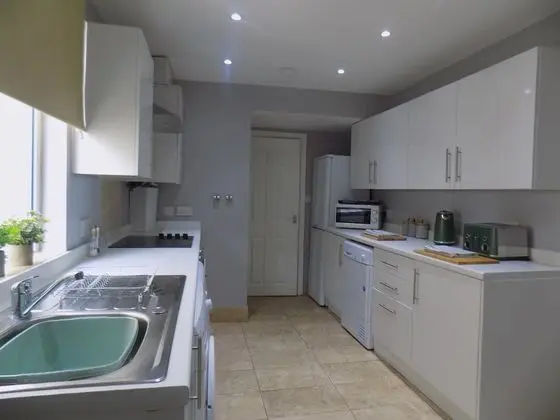 Ev, Özel Banyo, Bahçe Manzaralı