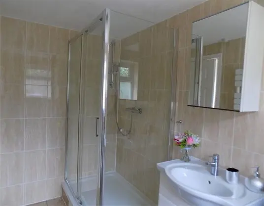 Ev, Özel Banyo, Bahçe Manzaralı