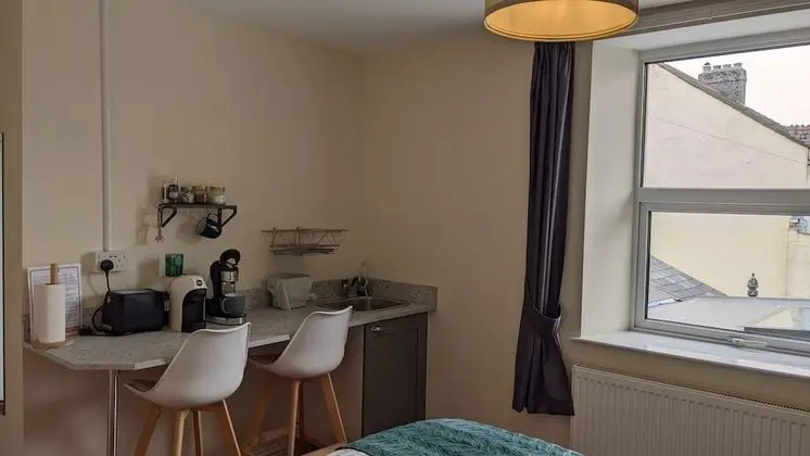 Comfort Tek Büyük Yataklı Oda