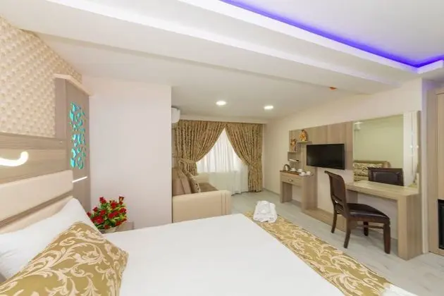 Grand Üç Kişilik Oda