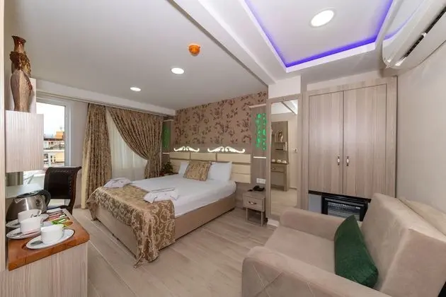 Standard Tek Büyük veya İki Ayrı Yataklı Oda, Balkon