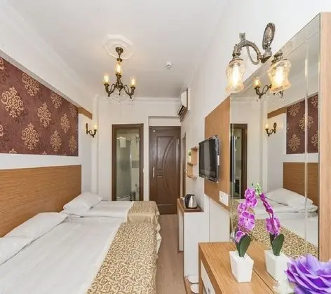 Standart Üç Kişilik Oda