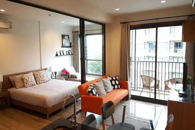 1-Bedroom Condo with Pool View