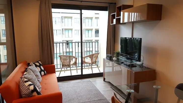 1-Bedroom Condo with Pool View