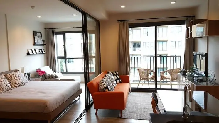 1-Bedroom Condo with Pool View