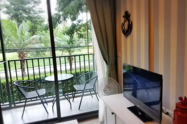 One Bedroom Apartment