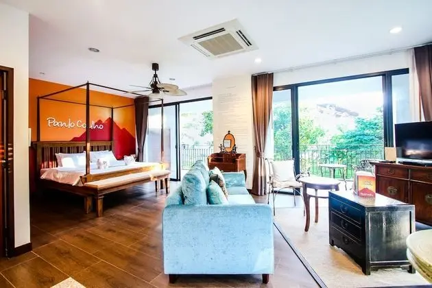 Rain Tree Suite, Panorama View