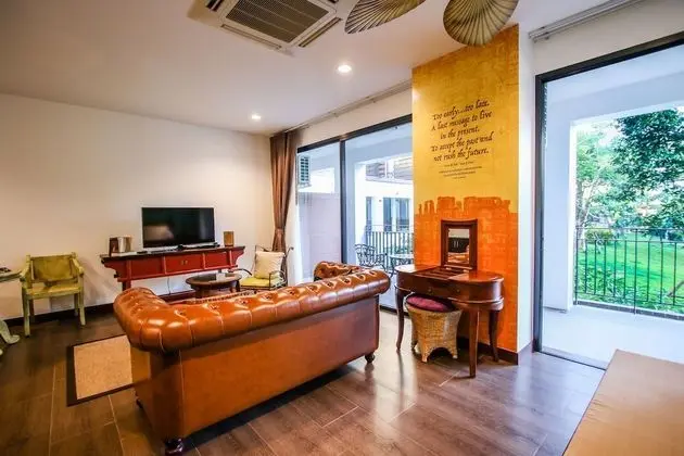 Rain Tree Suite, Panorama View