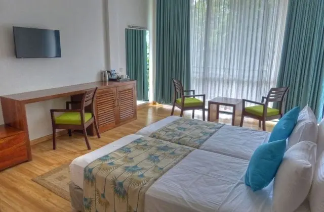 Deluxe İki Ayrı Yataklı Oda, 2 Tek Kişilik Yatak, Balkon, Kısmi Göl Manzaralı
