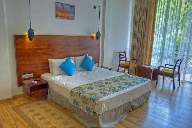 Deluxe Tek Büyük Yataklı Oda, 1 En Büyük (King) Boy Yatak, Balkon, Kısmi Göl Manzaralı