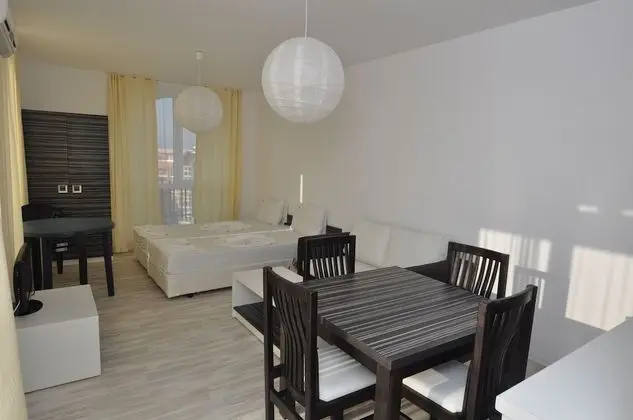 Standard Stüdyo, Balkon