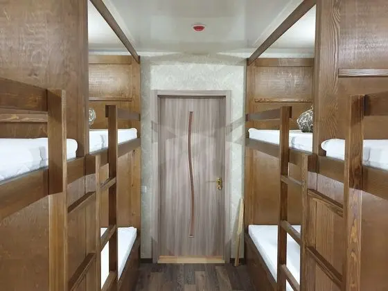 Basic Ortak Ranzalı Oda, Sadece erkekler için (8 beds)