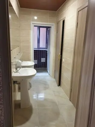 Basic Ortak Ranzalı Oda, Sadece erkekler için (8 beds)