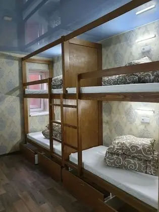 Basic Ortak Ranzalı Oda, Sadece kadınlar için (8 beds)