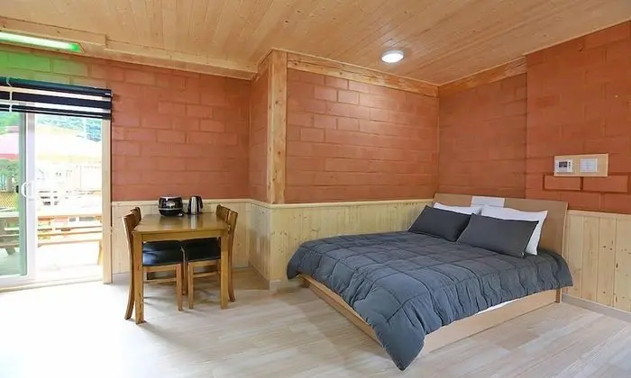 Tek Büyük Yataklı Oda (Haengbokhan Room)