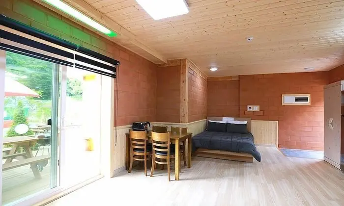 Tek Büyük Yataklı Oda (Haengbokhan Room)