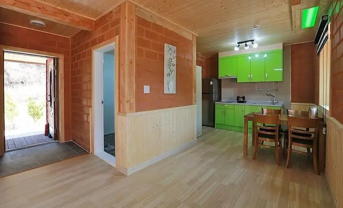Tek Büyük Yataklı Oda (Jeulguhwoon Room)