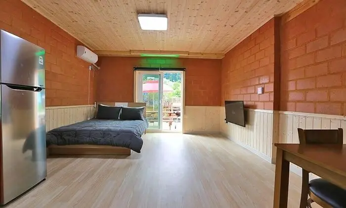 Tek Büyük Yataklı Oda (Pogeunhan Room)