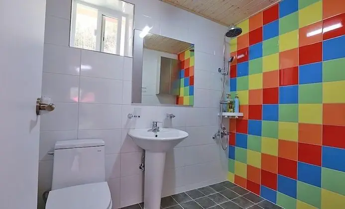 Tek Büyük Yataklı Oda (Pogeunhan Room)