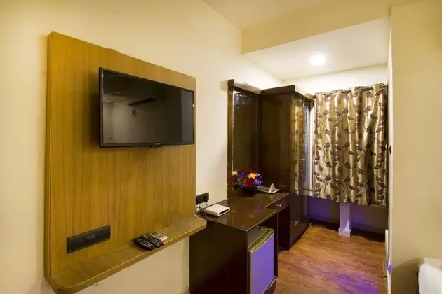 Luxury Tek Büyük Yataklı Oda, Sigara İçilebilir, Şehir Manzaralı