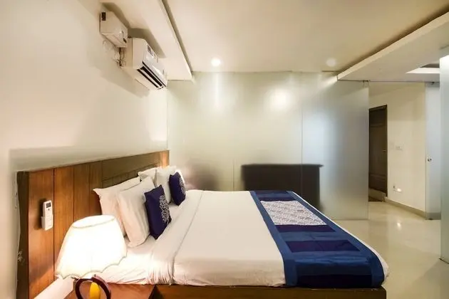 Deluxe Tek Büyük Yataklı Oda, 1 Yatak Odası, Sigara İçilebilir, Şehir Manzaralı