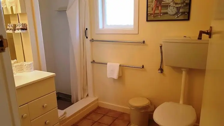 Comfort Apart Daire, 1 Yatak Odası, Özel Banyo, Avlu