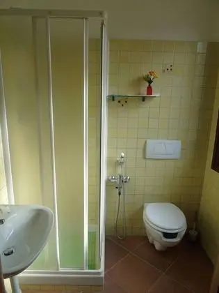 Economy Tek Büyük Yataklı Oda