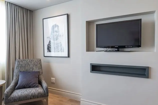 Towers Luxury Single Room