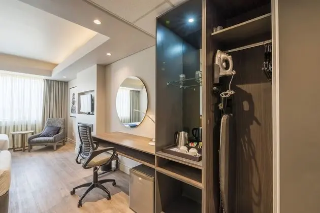 Towers Luxury Single Room