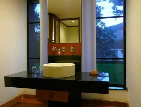 Luxury Oda