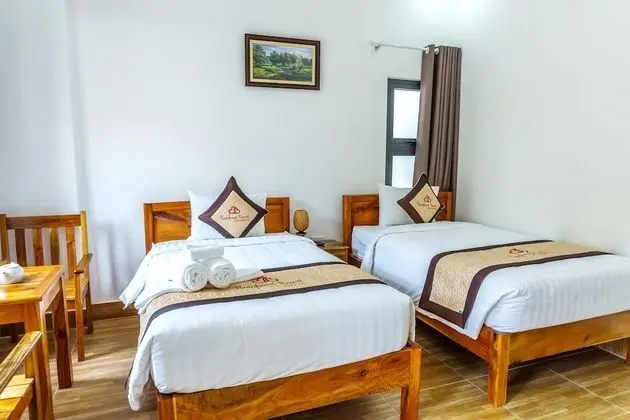 Deluxe Büyük Yataklı Tek Kişilik Oda, Birden Çok Yatak, Bahçe Manzaralı