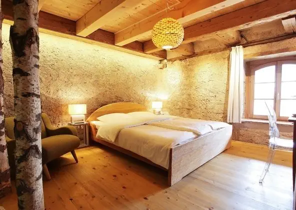 Büyük Yataklı Tek Kişilik Oda