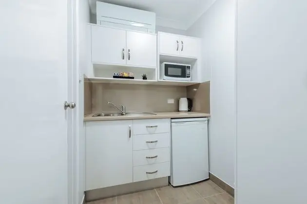 Deluxe Twin Room, 1 Queen and 1 Single Bed