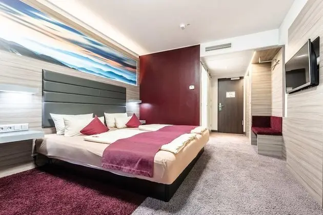 Standard Tek Büyük Yataklı Oda