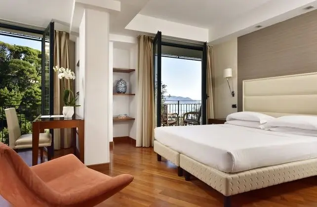 Deluxe Oda, Kısmi Deniz Manzaralı