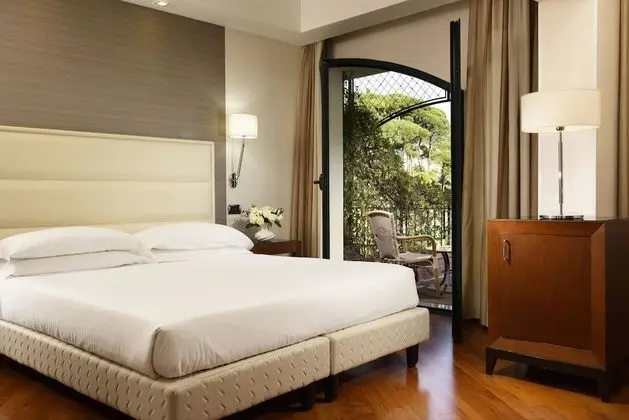 Deluxe Tek Büyük Yataklı Oda, Deniz Manzaralı