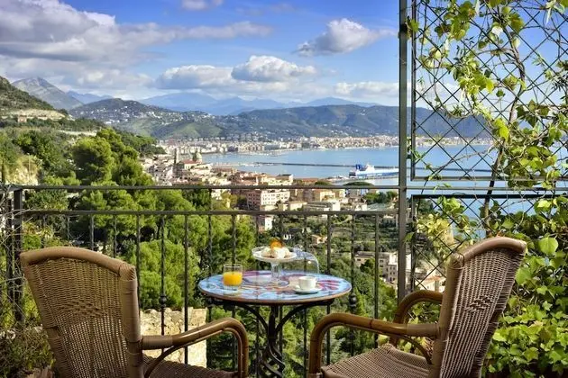 Deluxe Tek Büyük Yataklı Oda, Deniz Manzaralı